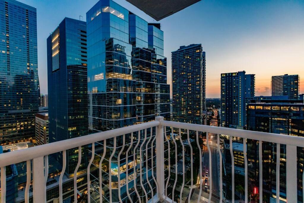 Upscale Brickell 3 Bedroom With Water Views And Free Parking Miami Esterno foto