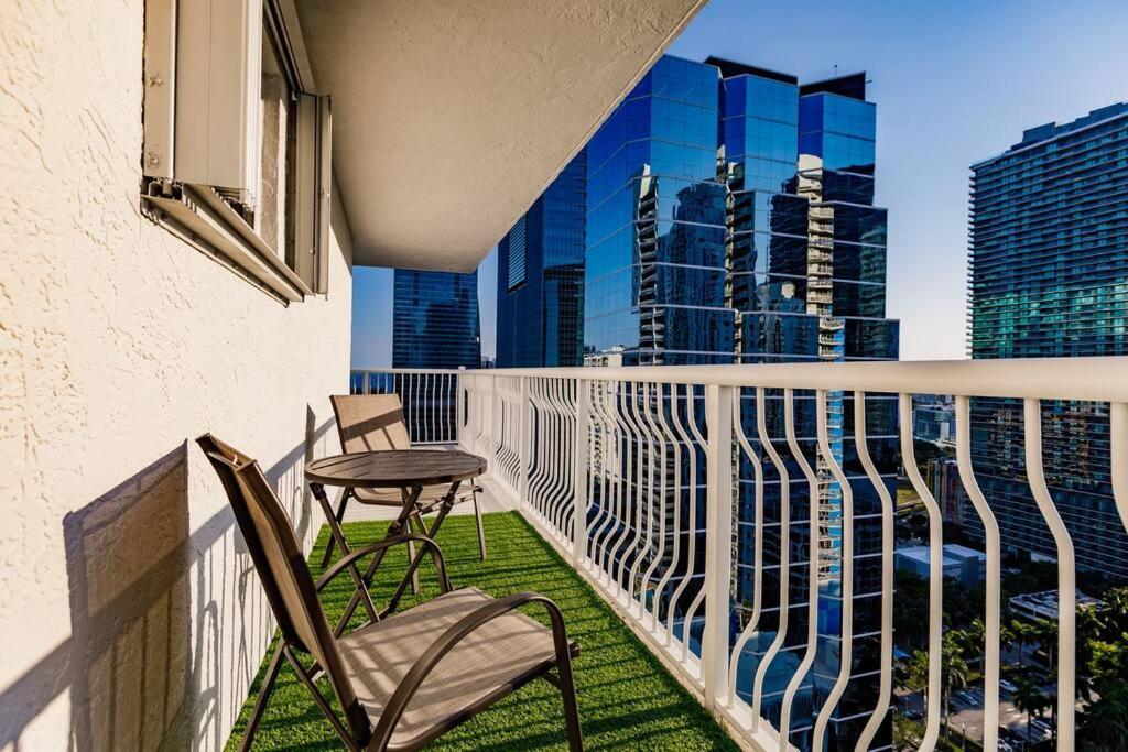 Upscale Brickell 3 Bedroom With Water Views And Free Parking Miami Esterno foto